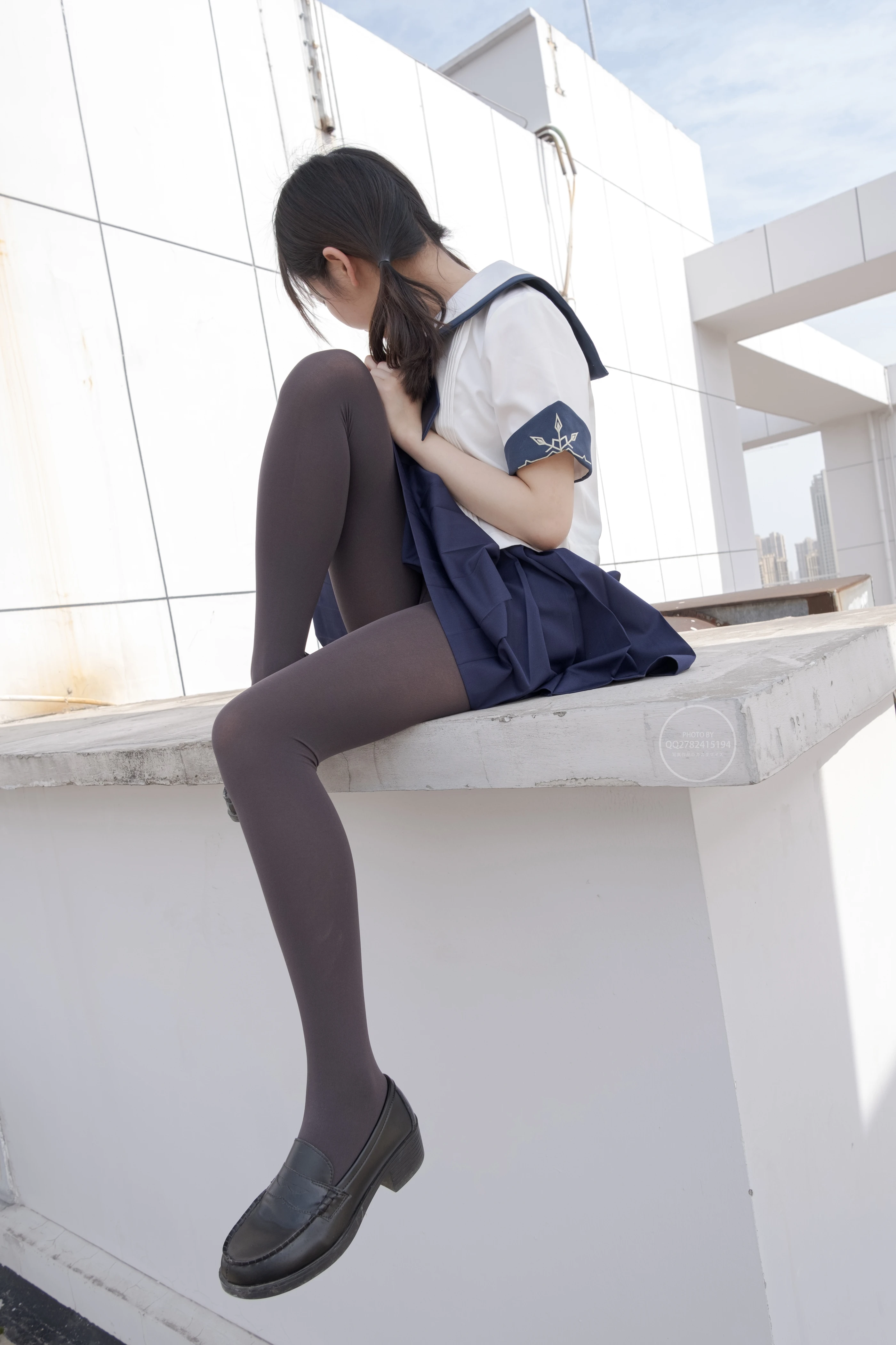 森萝财团 有料 NO.039 小香 天台上的JK灰丝美少女 [90P]插图6